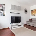 Italianway - Lorenteggio 30 * Milaan